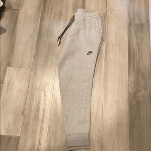 Nike tech fleece pants